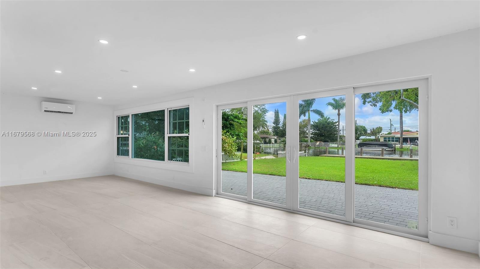 DAVIS ISLES - Residential