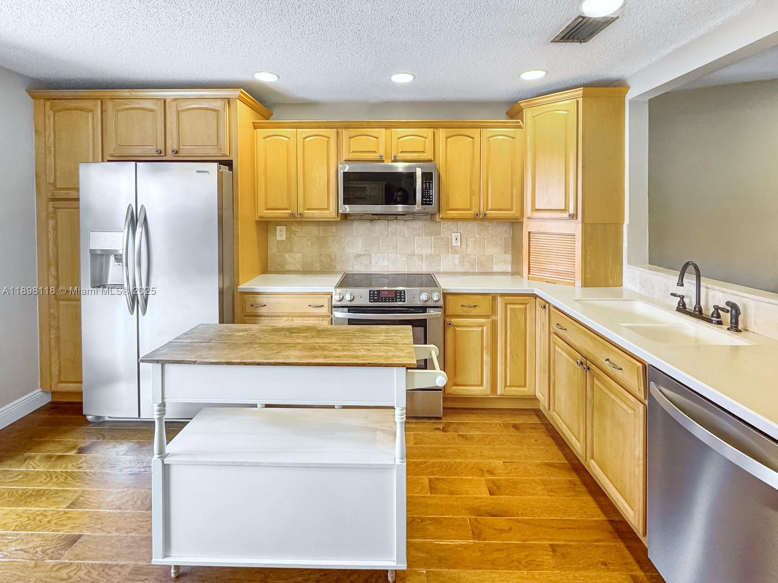 FOREST LAKE - Residential