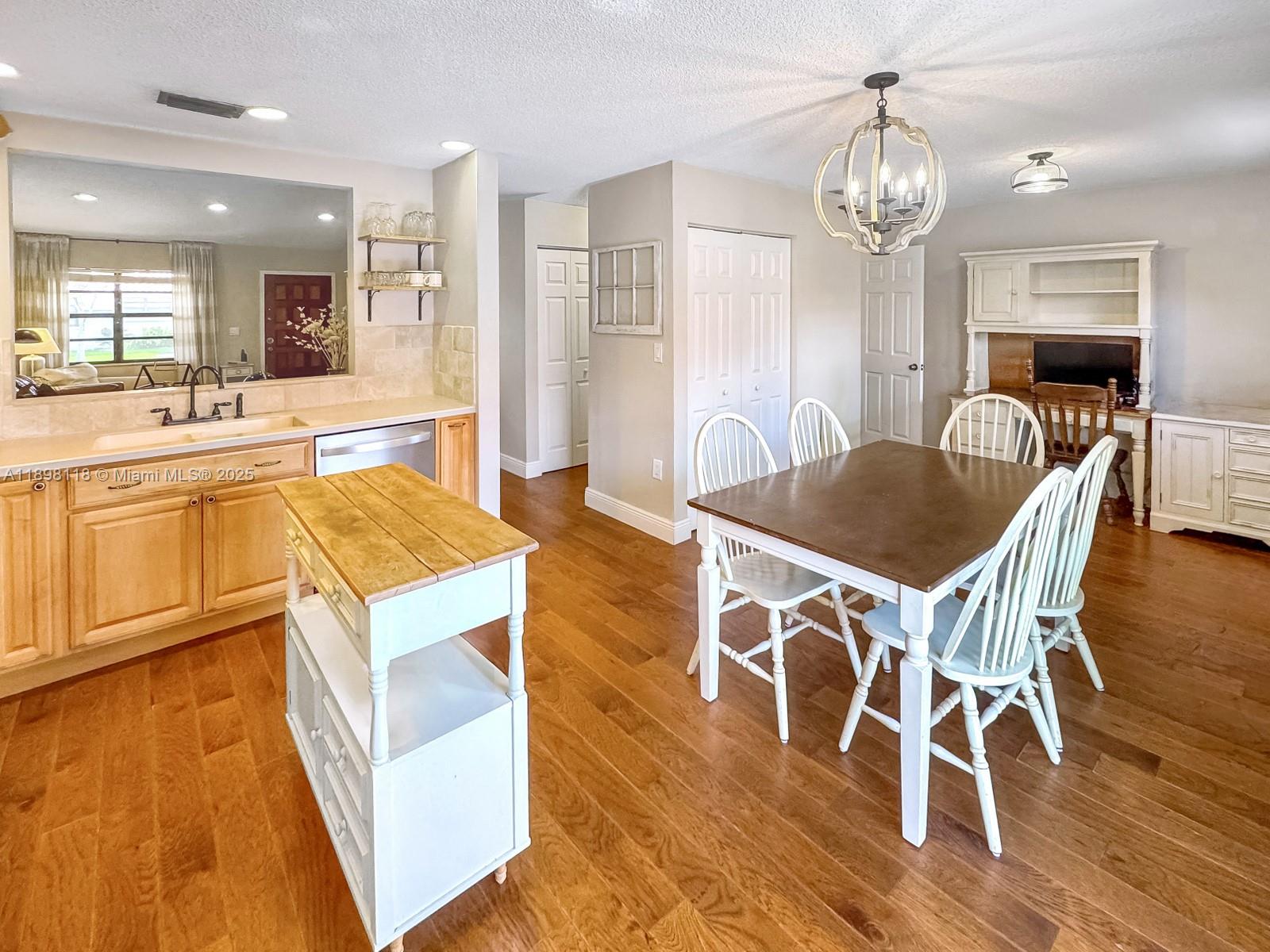 FOREST LAKE - Residential