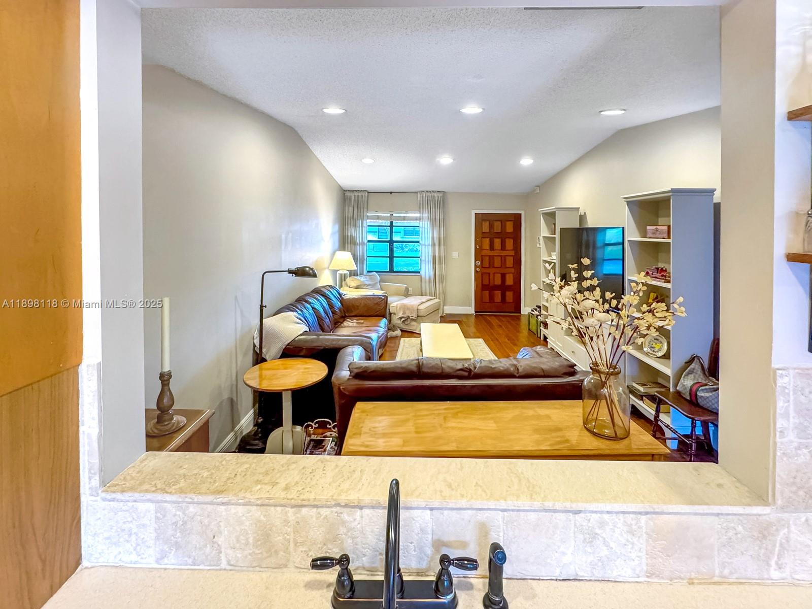 FOREST LAKE - Residential