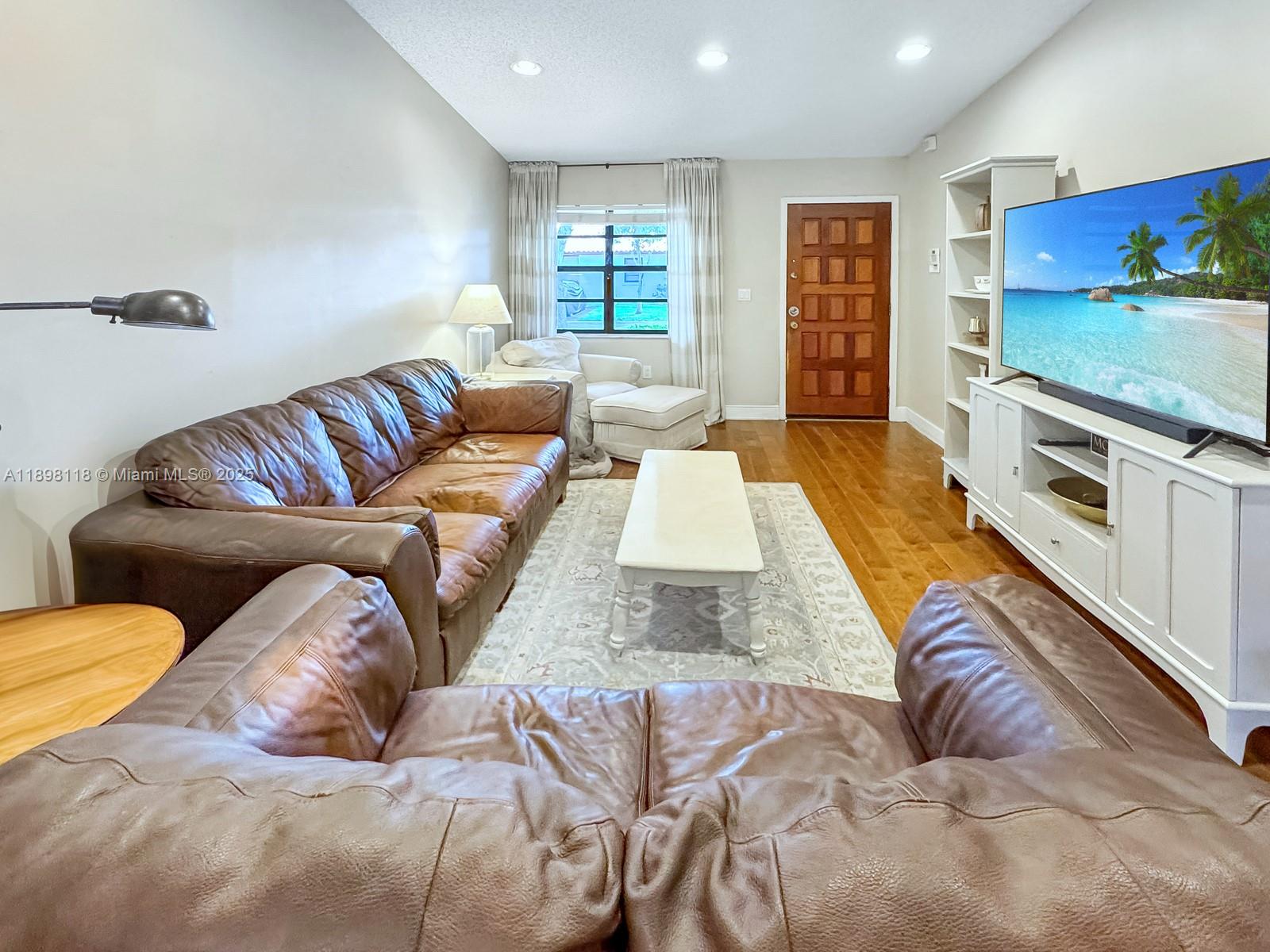 FOREST LAKE - Residential