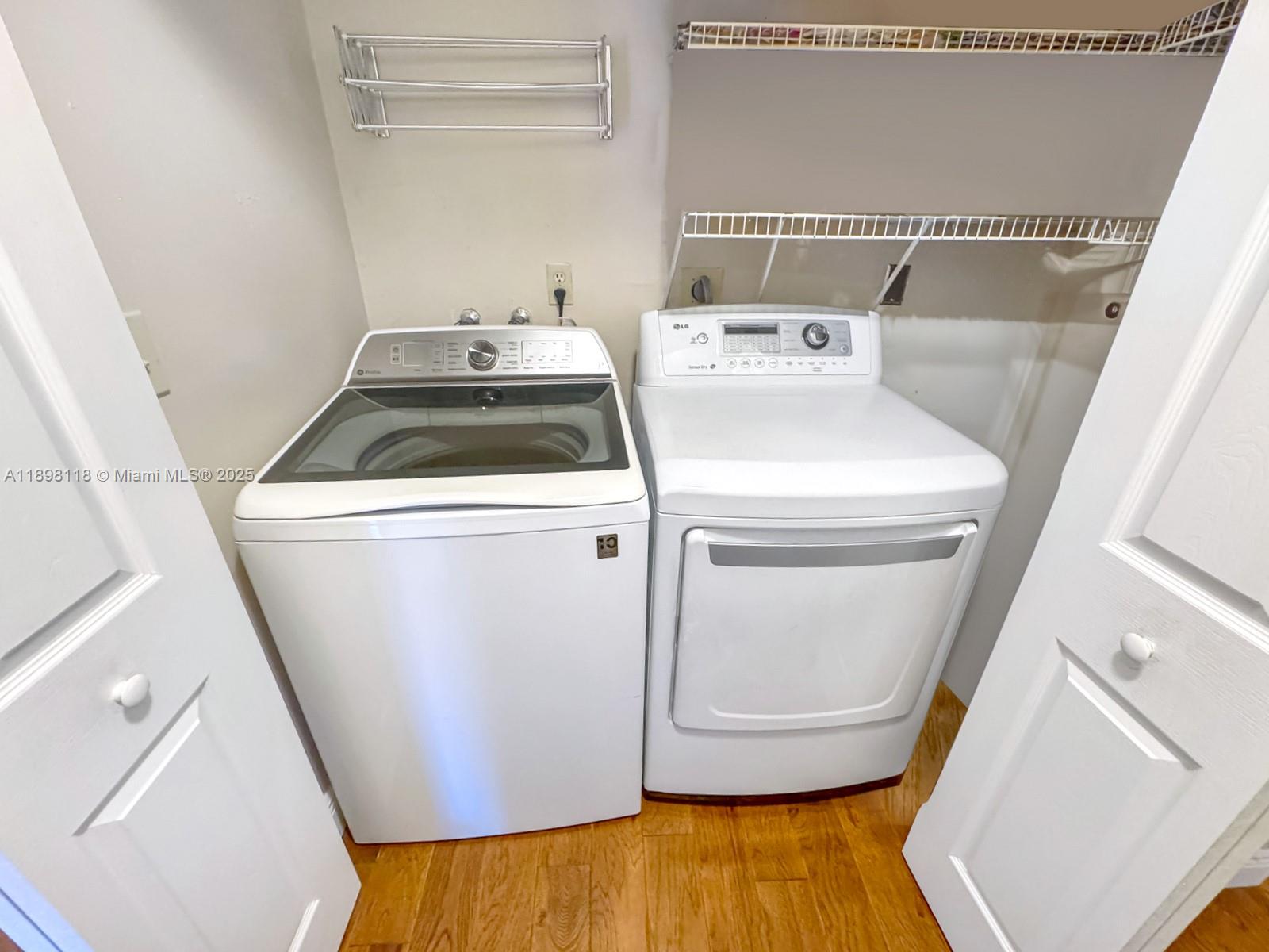 FOREST LAKE - Residential