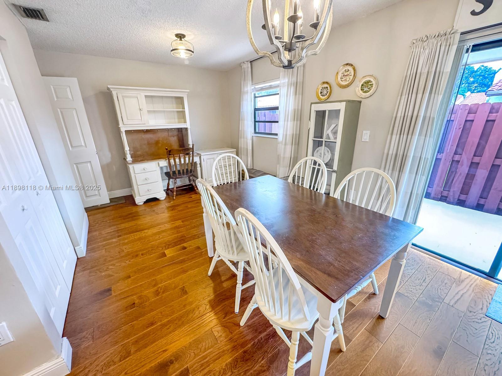 FOREST LAKE - Residential