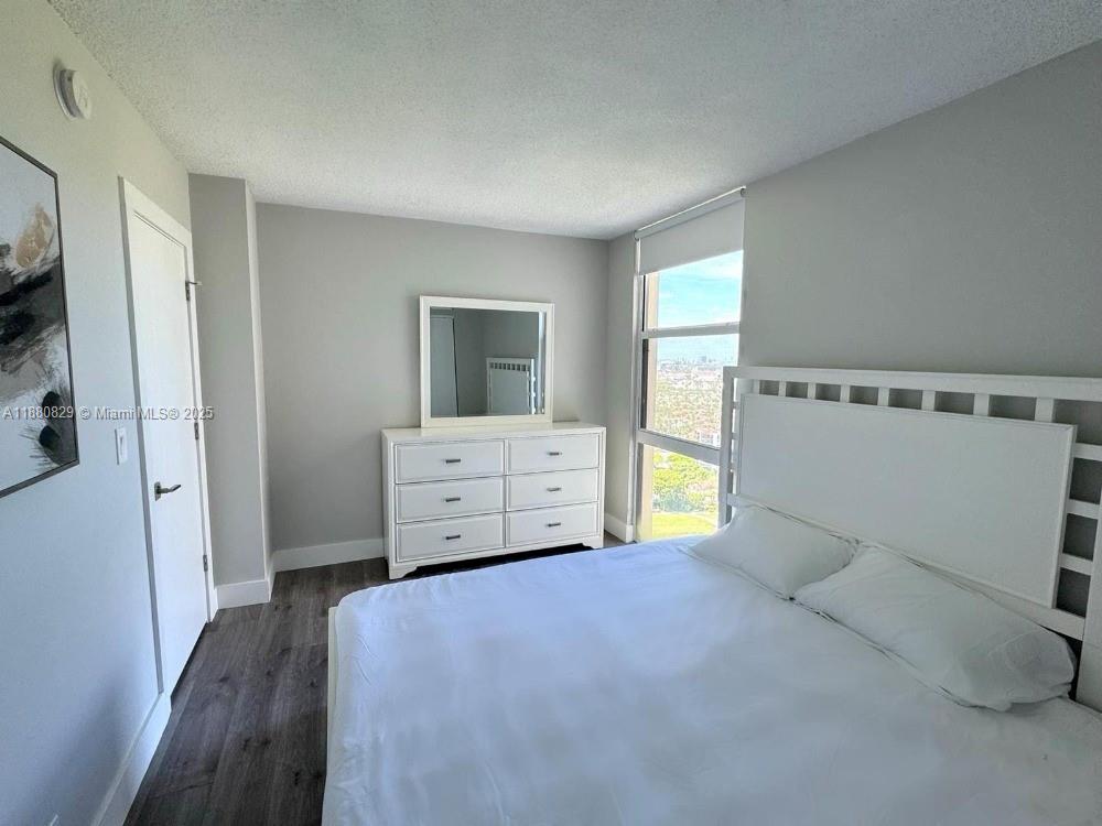 CORONADO CONDO- TOWER II - Residential Lease