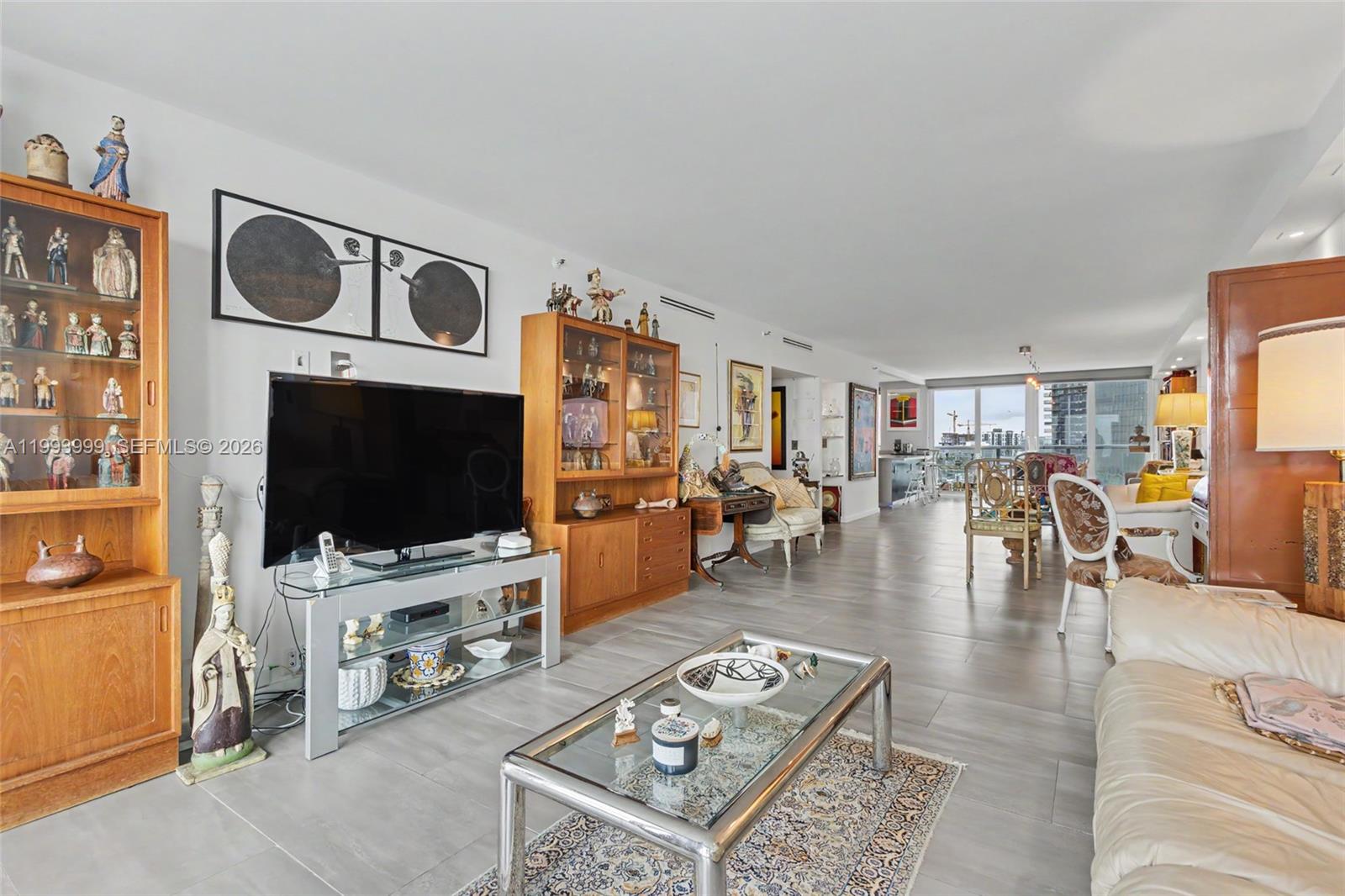 THE PALACE CONDO - Residential