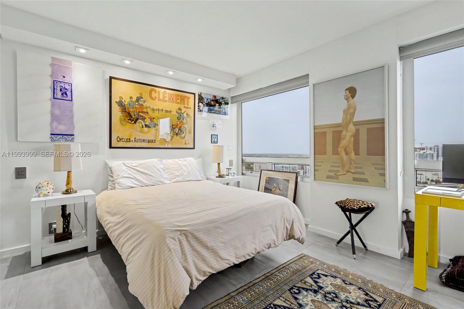 THE PALACE CONDO - Residential