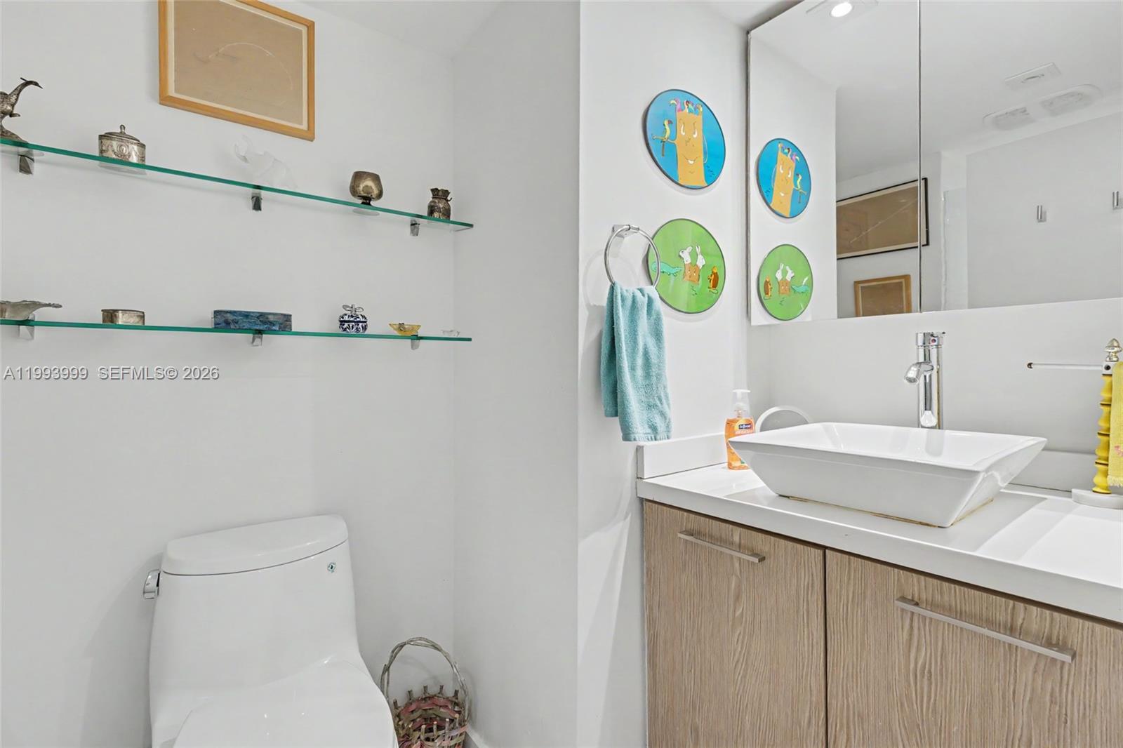 THE PALACE CONDO - Residential