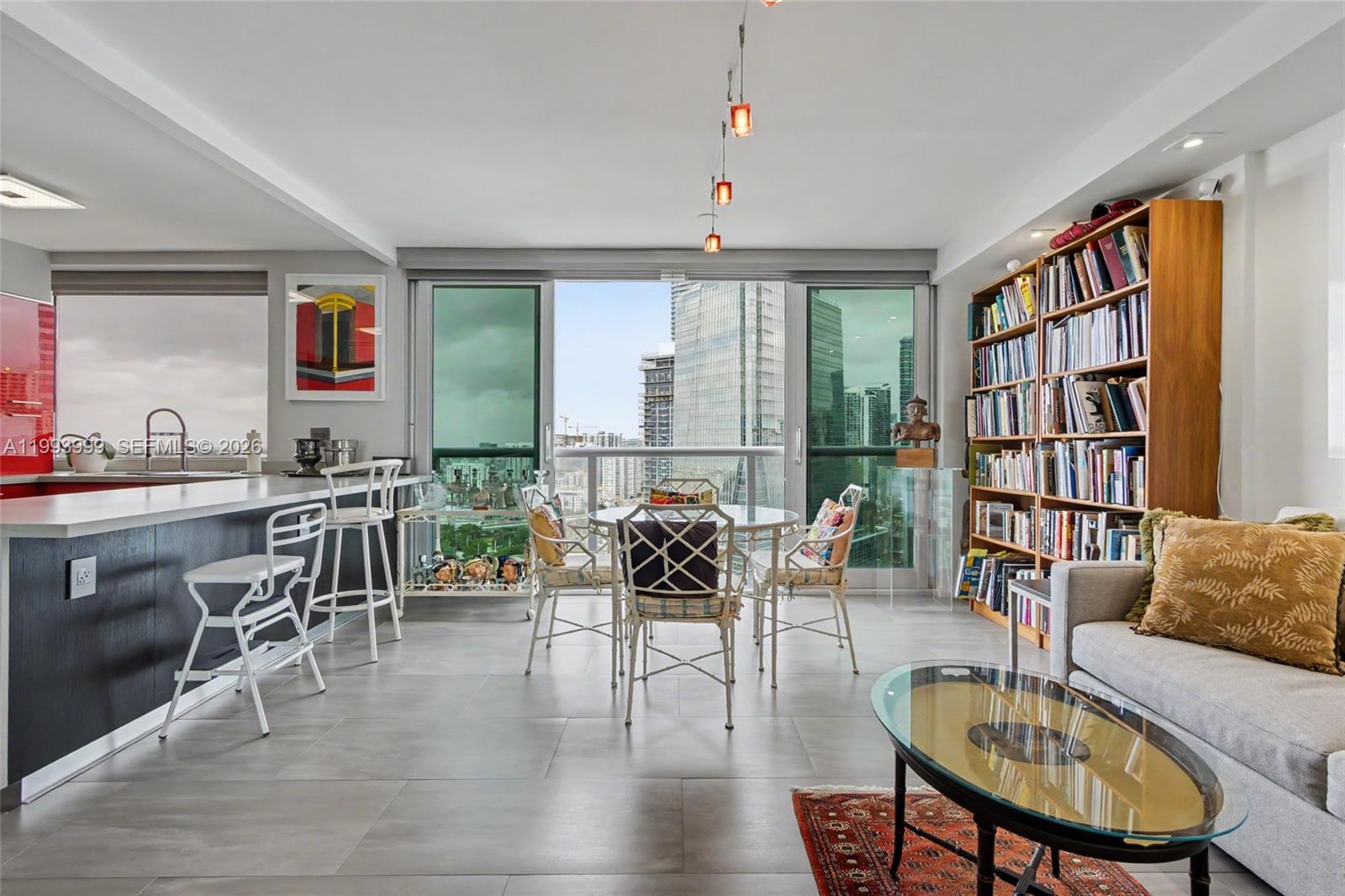 THE PALACE CONDO - Residential