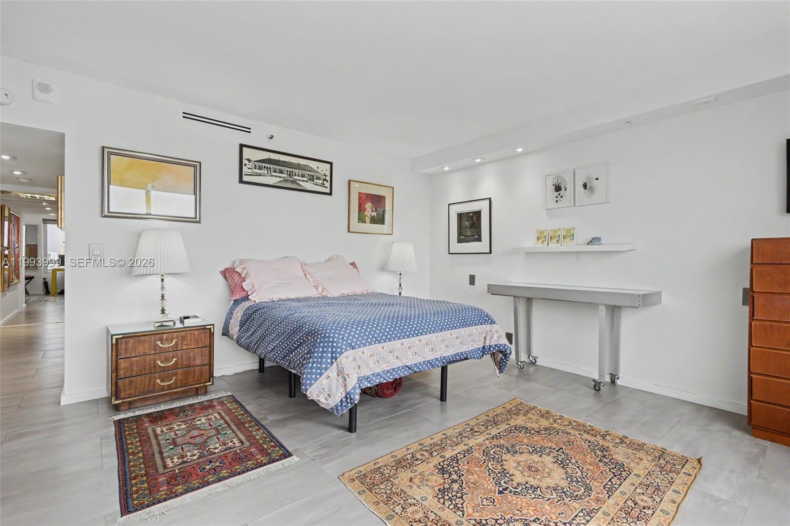 THE PALACE CONDO - Residential