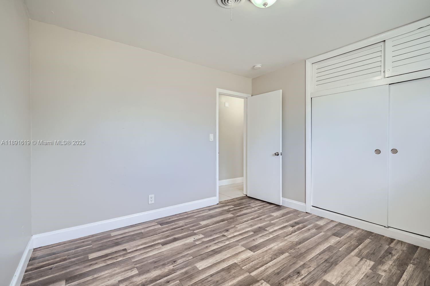 EDGEFIELD 1ST SEC - Residential