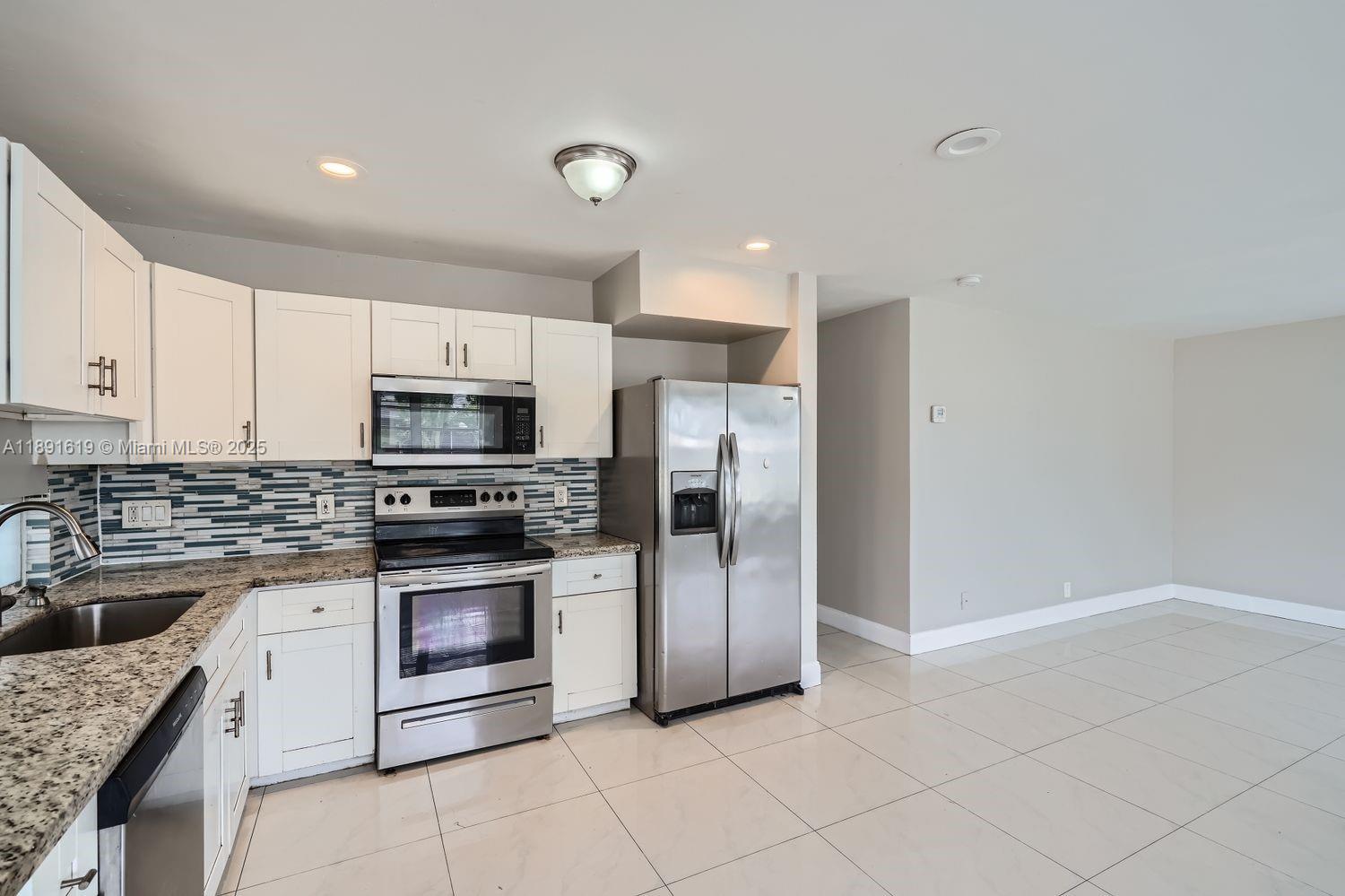 EDGEFIELD 1ST SEC - Residential