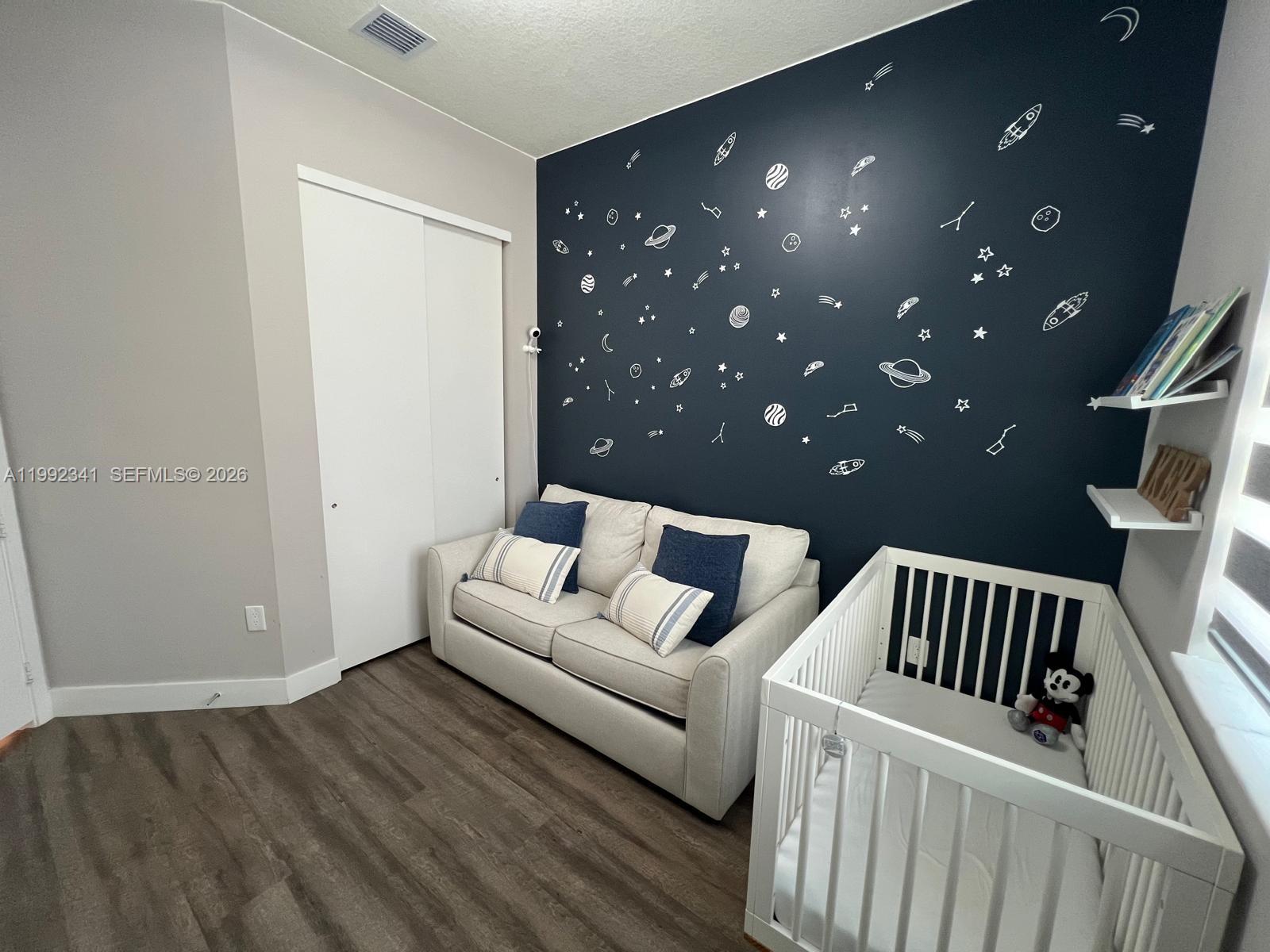 LANDMARK AT DORAL CENTRAL - Residential Lease