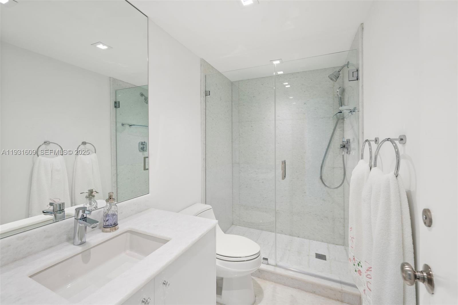 SANTA MARIA CONDO - Residential Lease