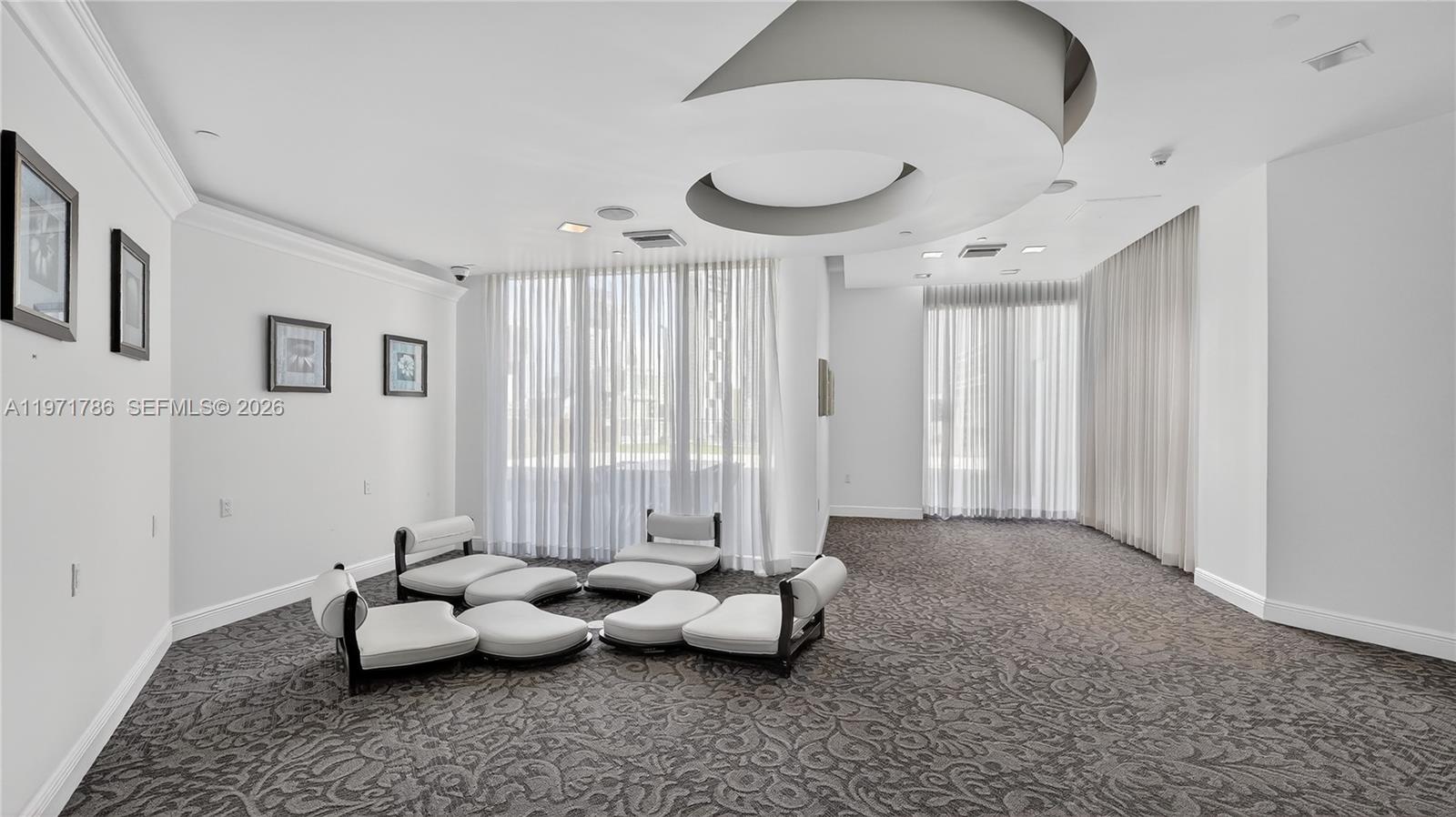 WIND CONDO - Residential