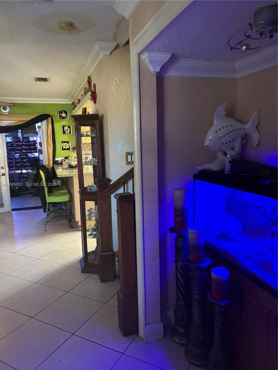 LAGO GRANDE CONDO SIX-B - Residential