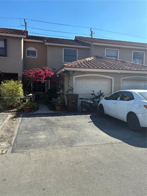 2530 W 60th Pl 103-17 Hialeah FL 33016