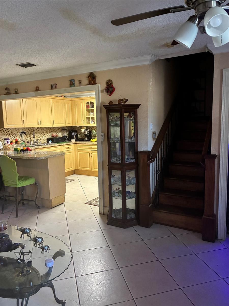 LAGO GRANDE CONDO SIX-B - Residential