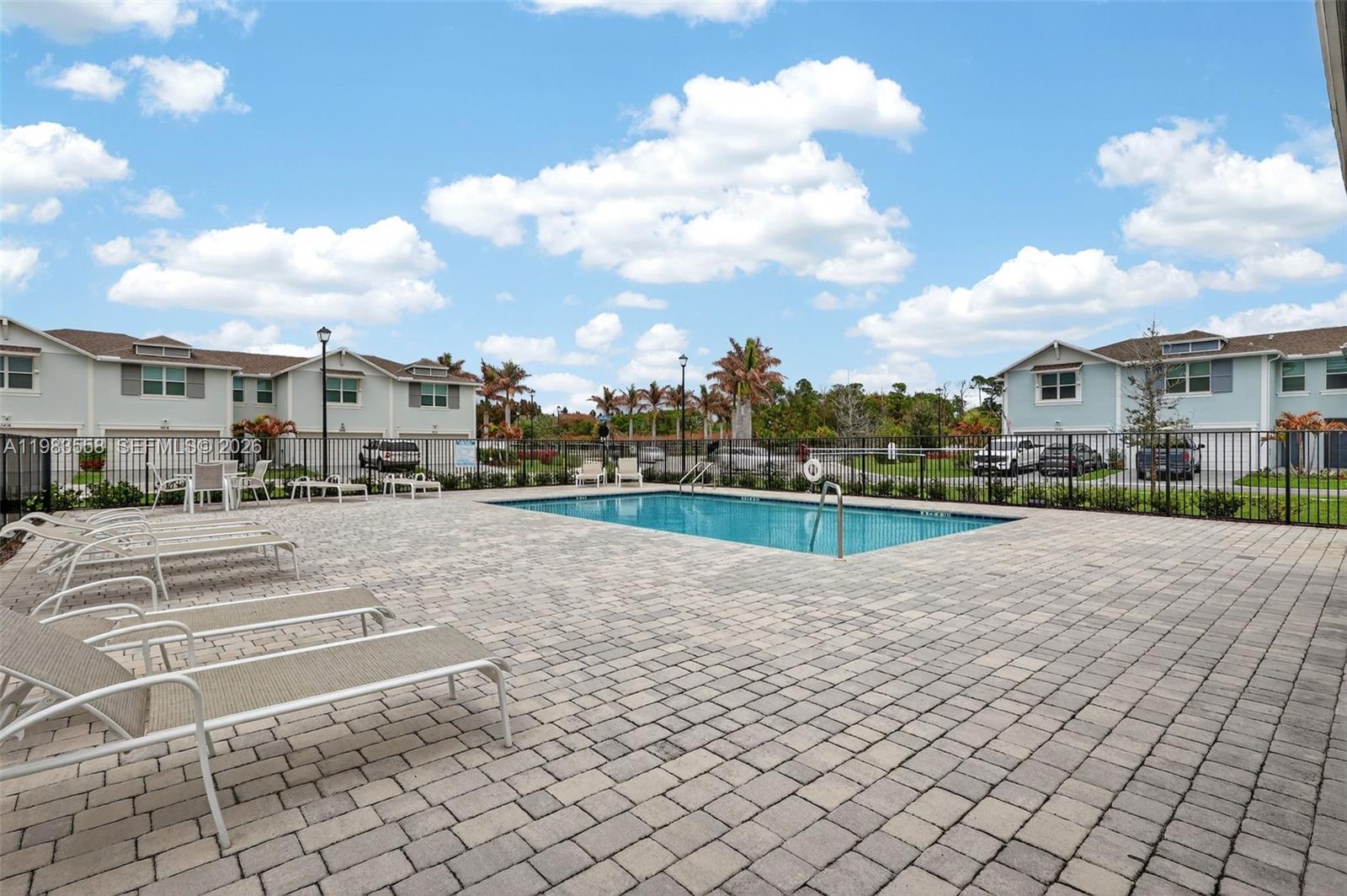 WILLOUGHBY TOWNHOMES PUD - Residential