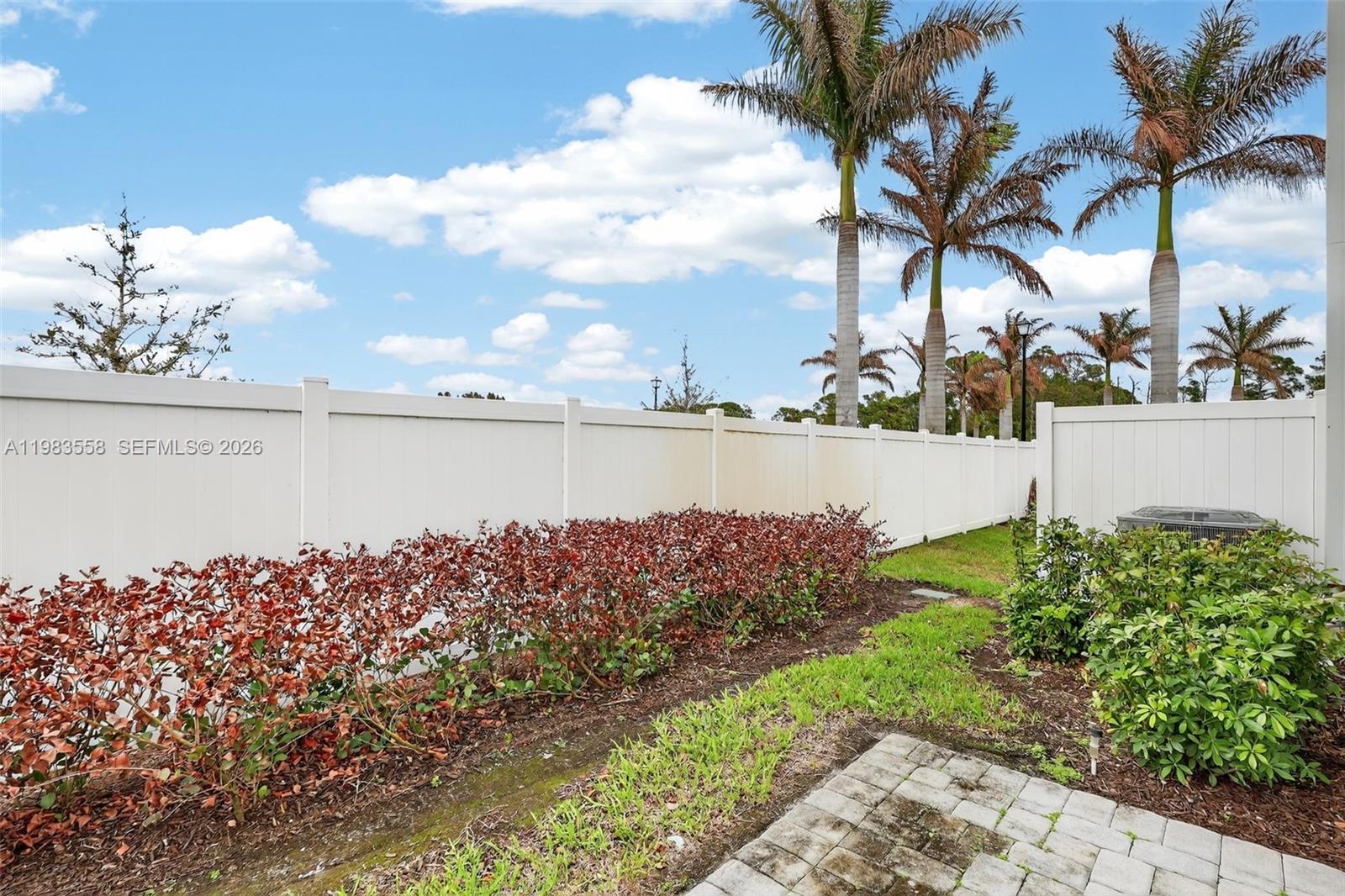 WILLOUGHBY TOWNHOMES PUD - Residential