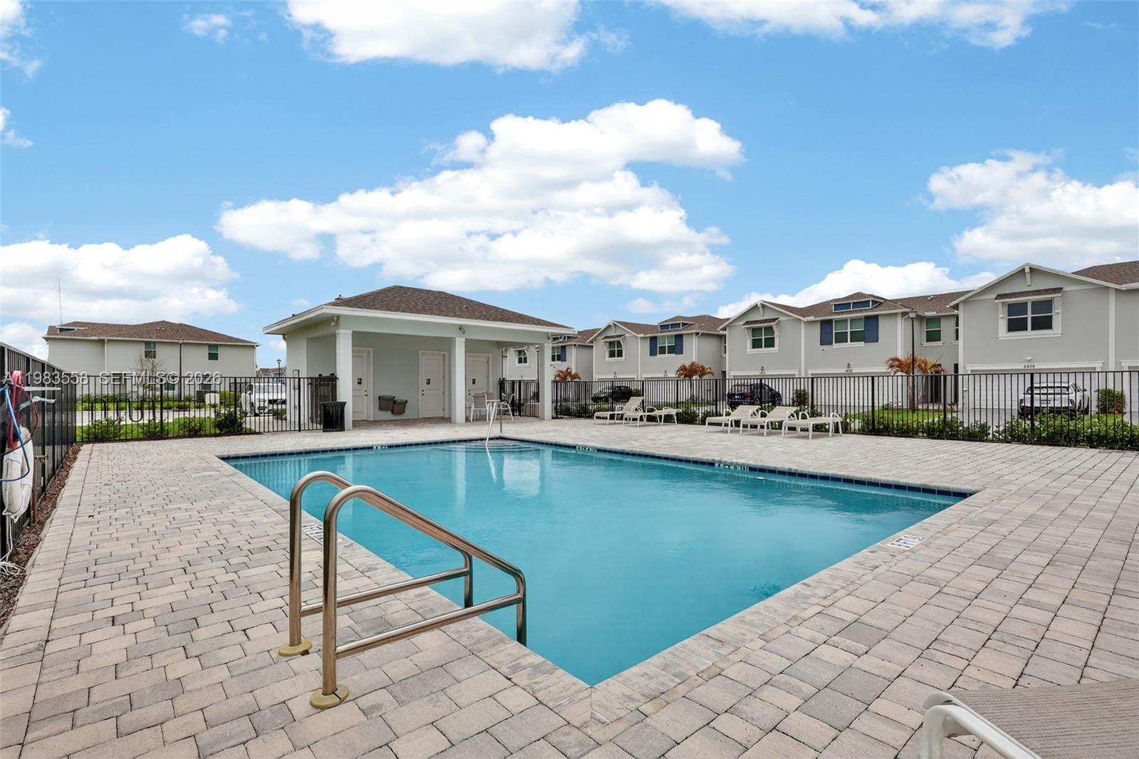 WILLOUGHBY TOWNHOMES PUD - Residential