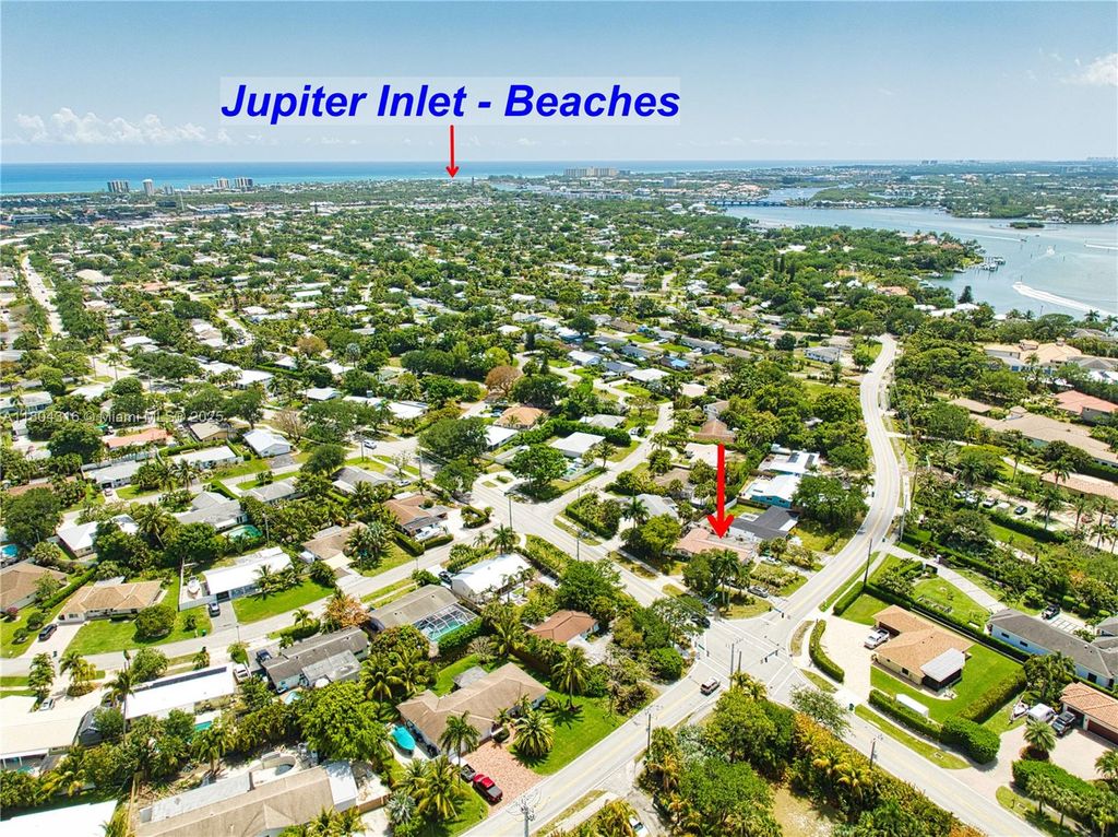 Photo of 470 Tequesta Dr, Tequesta, FL 33469 (MLS # A11804316)