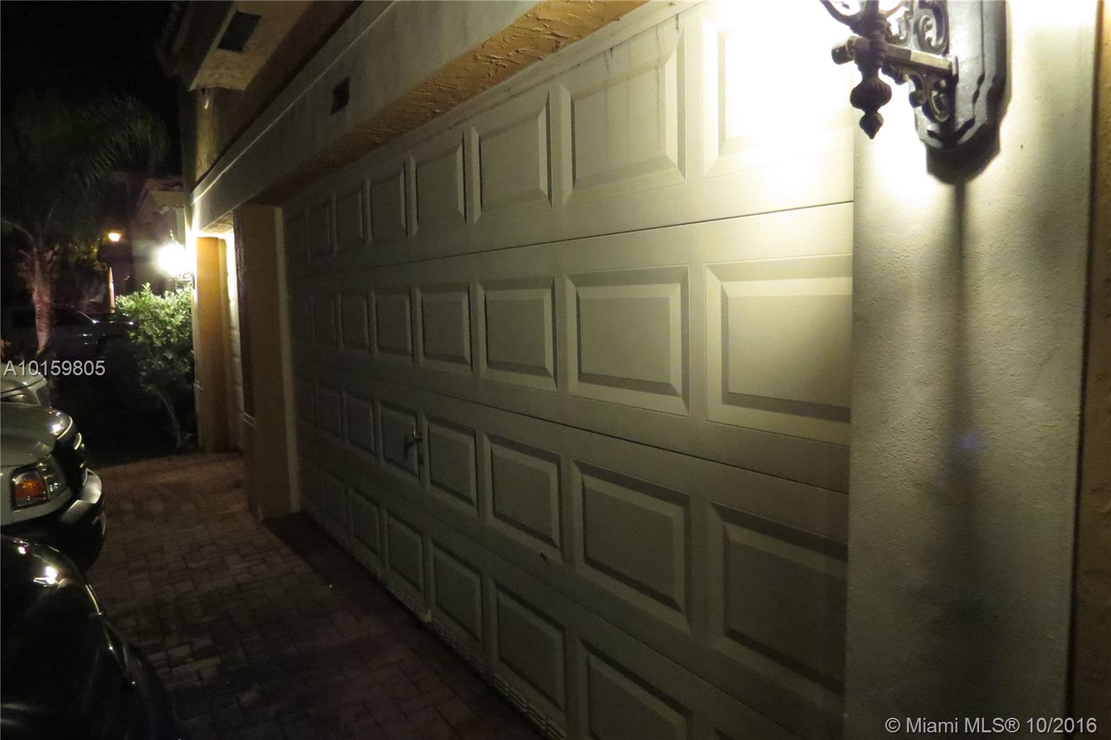 Floridian Bay Estates - Residential