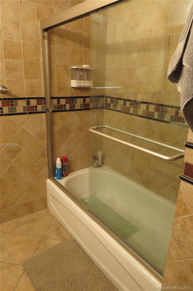 Floridian Bay Estates - Residential