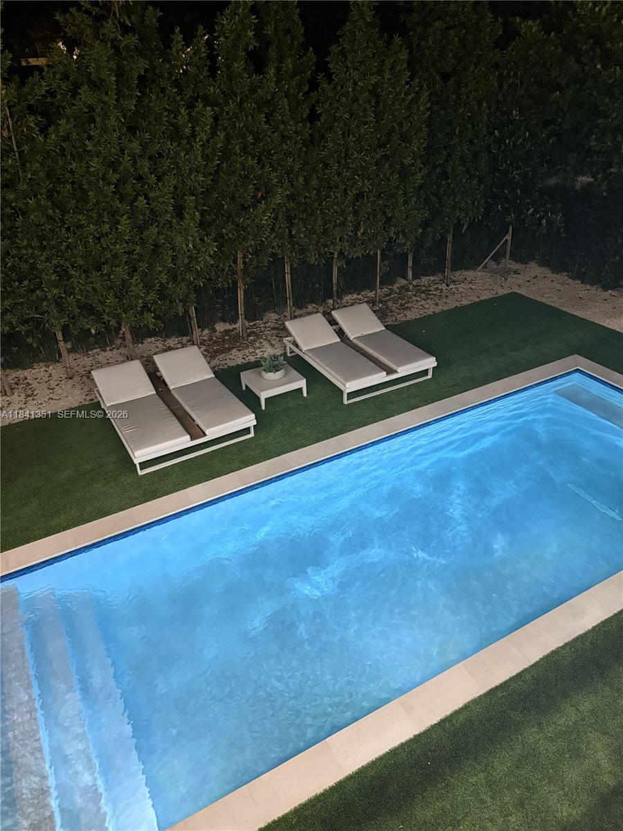 TROPICAL ISLE HOMES SUB 4 - Residential