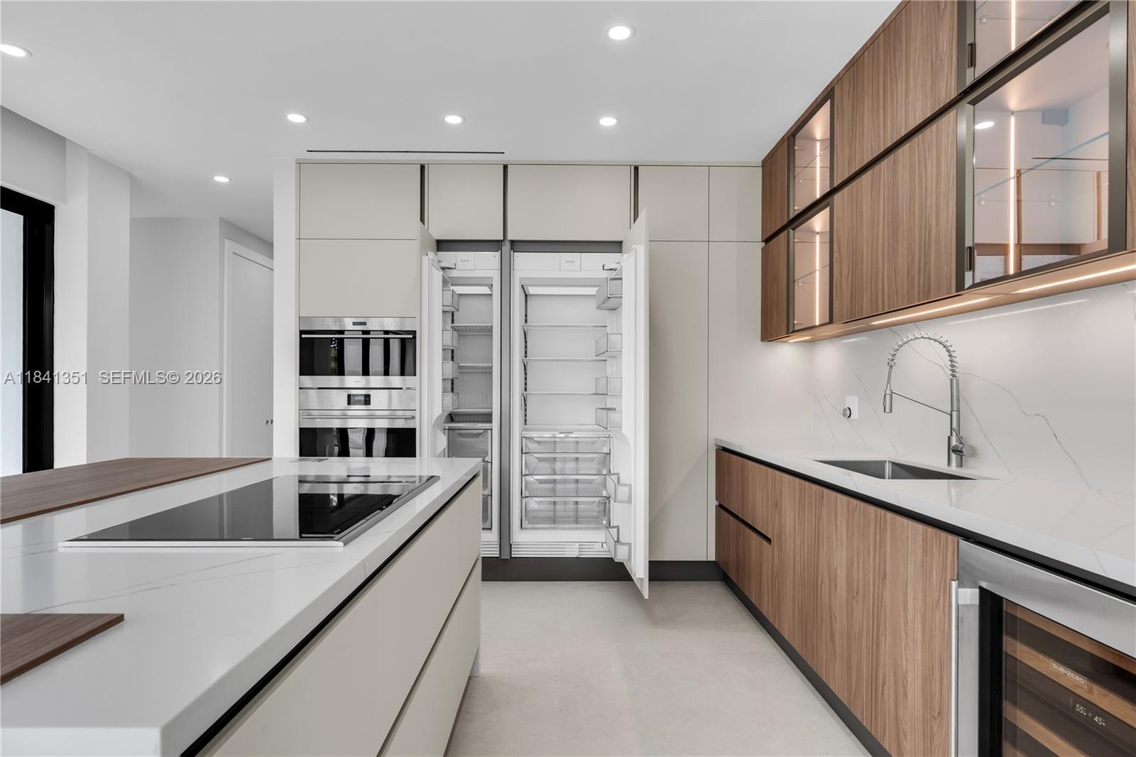 TROPICAL ISLE HOMES SUB 4 - Residential