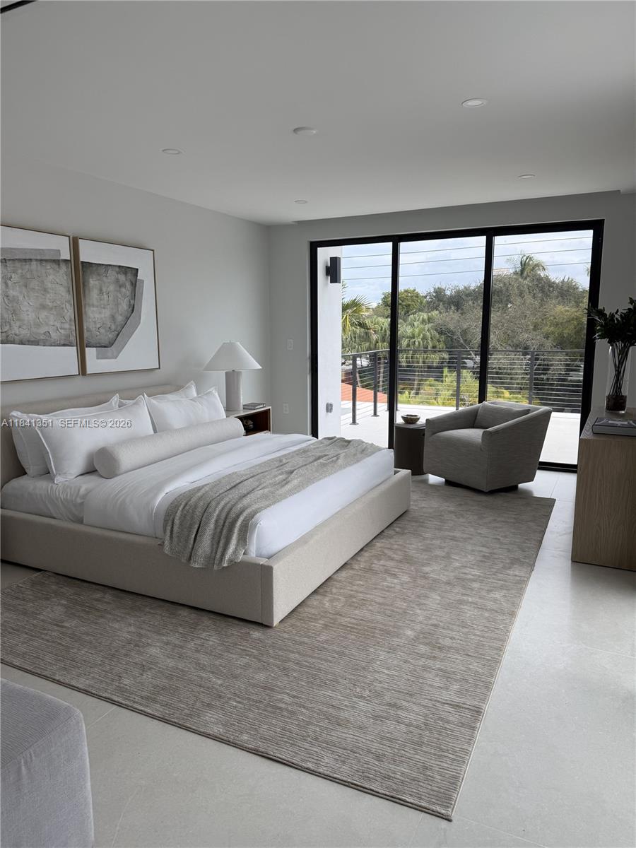 TROPICAL ISLE HOMES SUB 4 - Residential