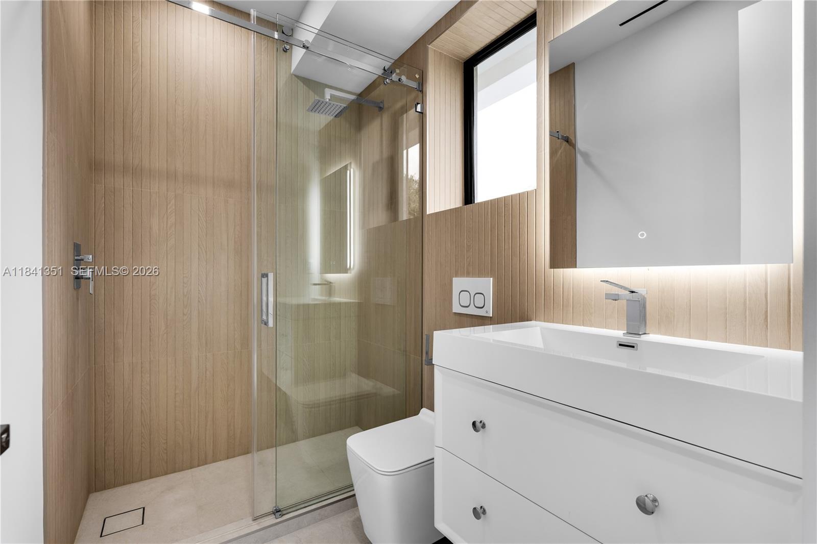 TROPICAL ISLE HOMES SUB 4 - Residential