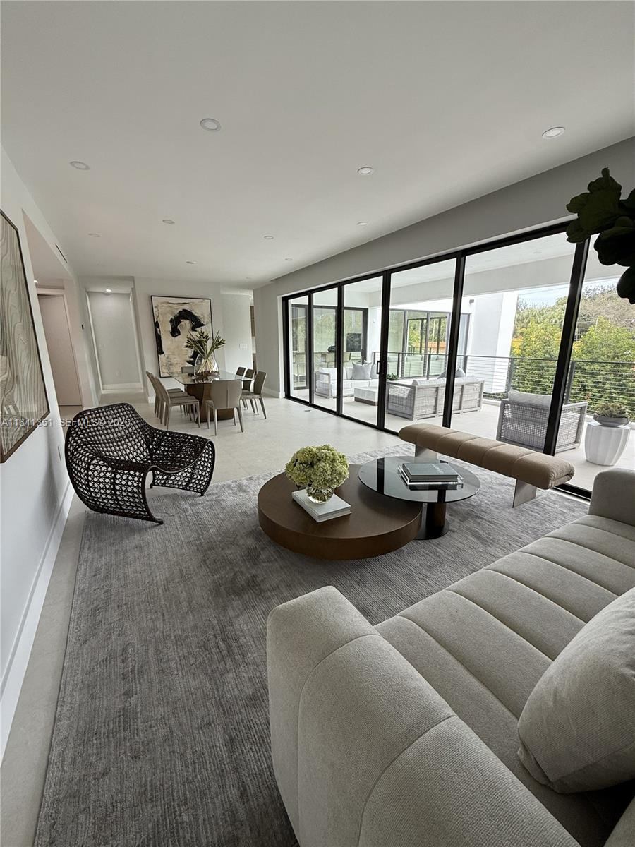 TROPICAL ISLE HOMES SUB 4 - Residential