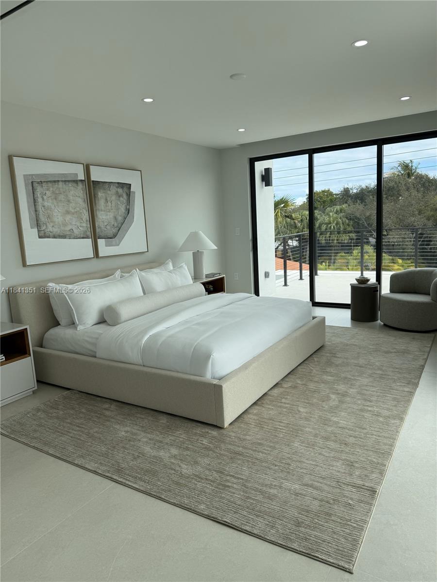 TROPICAL ISLE HOMES SUB 4 - Residential