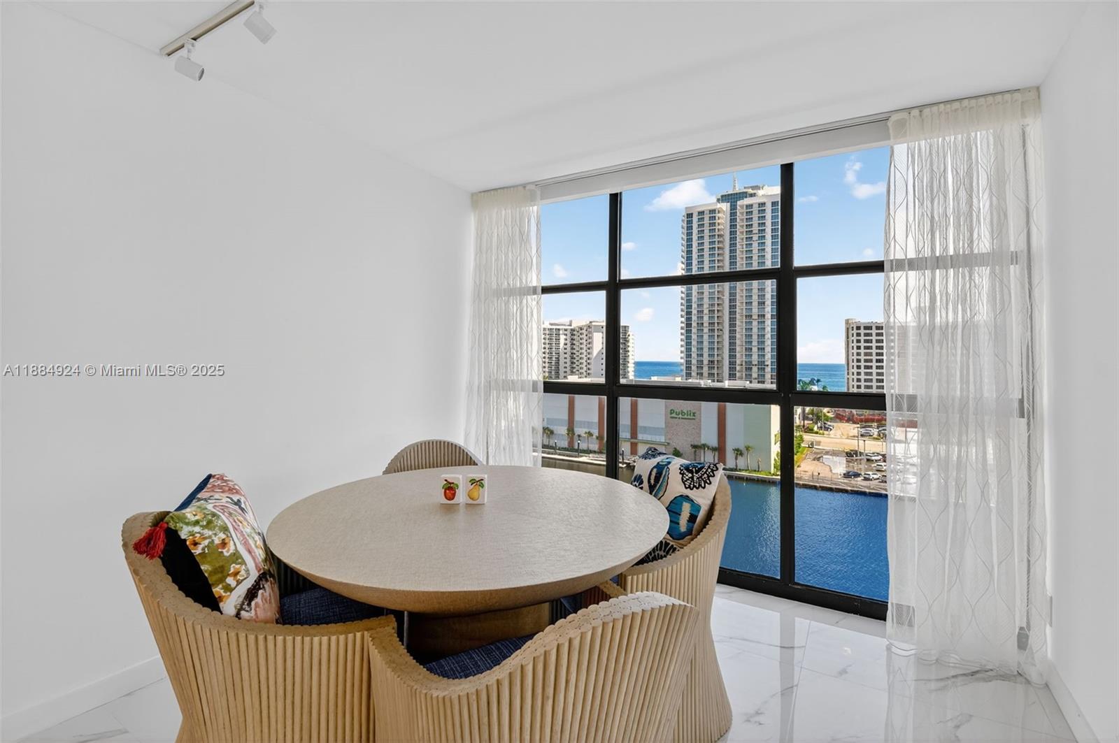 TOWERS OF OCEANVIEW SOUTH - Residential