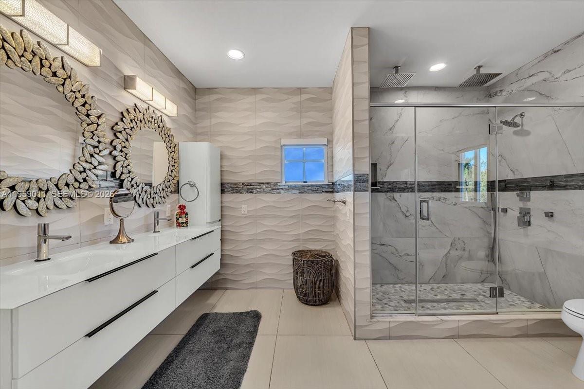 BISCAYNE POINT - Residential Lease