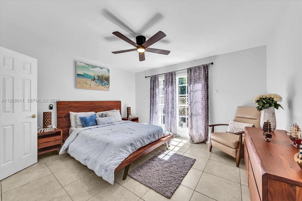 BISCAYNE POINT - Residential Lease