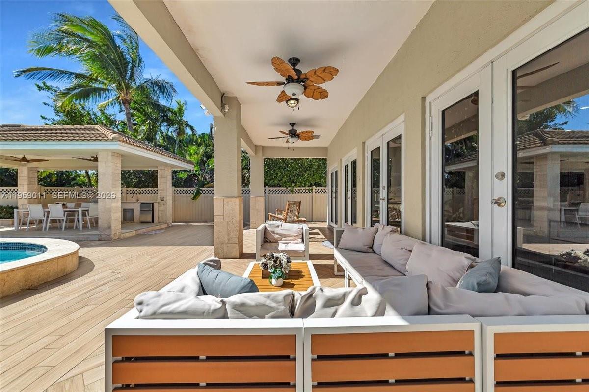 BISCAYNE POINT - Residential Lease