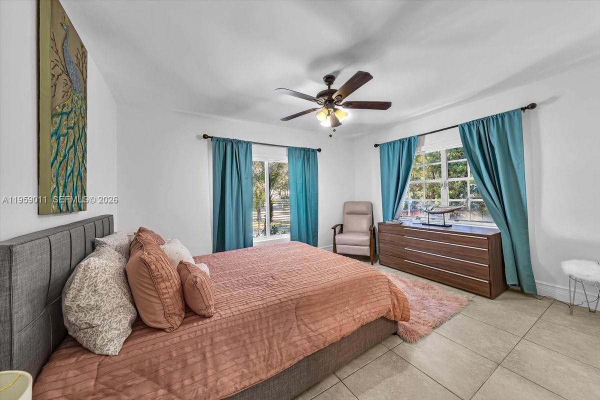 BISCAYNE POINT - Residential Lease