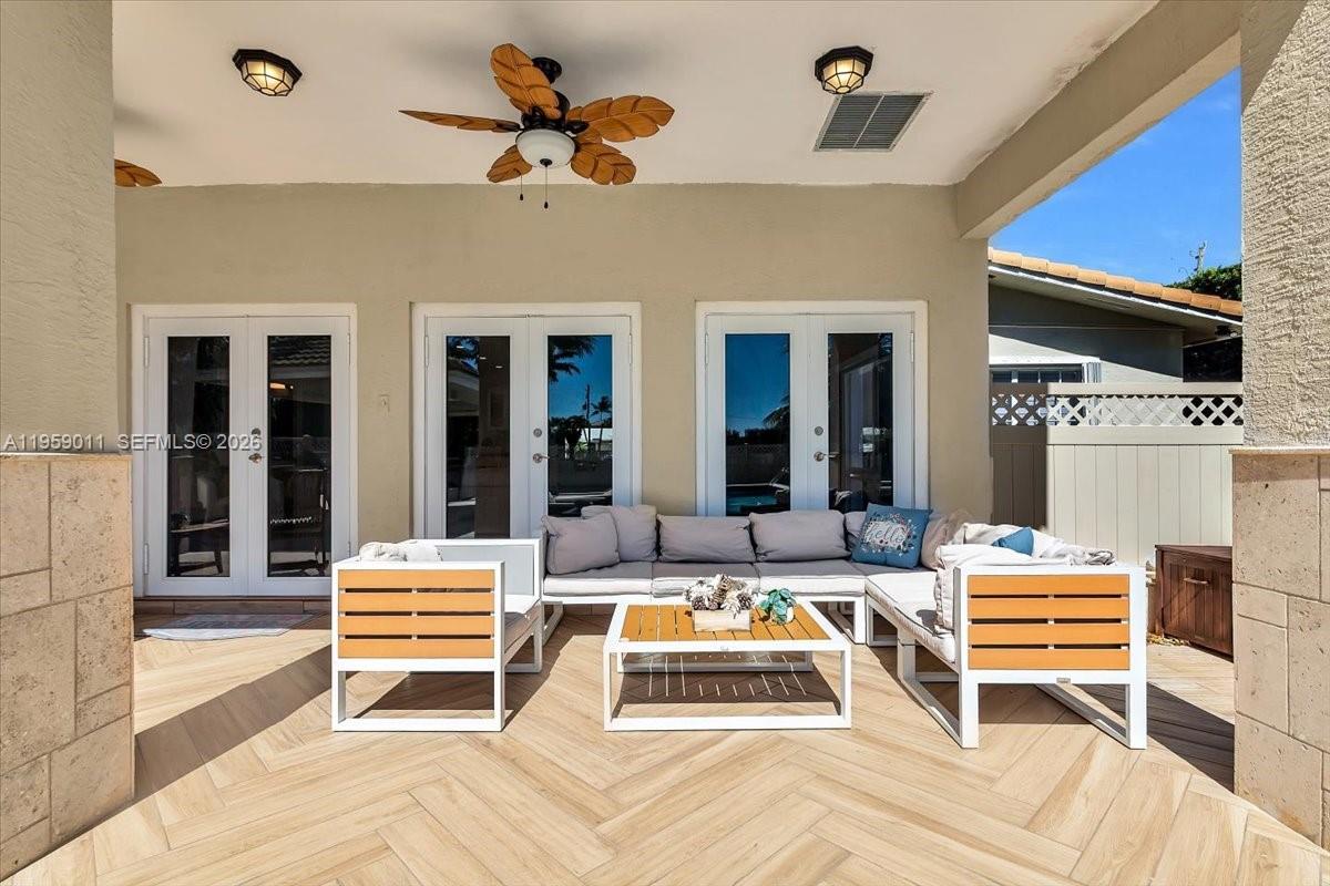 BISCAYNE POINT - Residential Lease