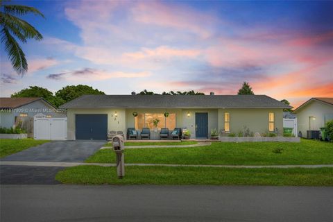 721 NW 98th Ave Pembroke Pines FL 33024