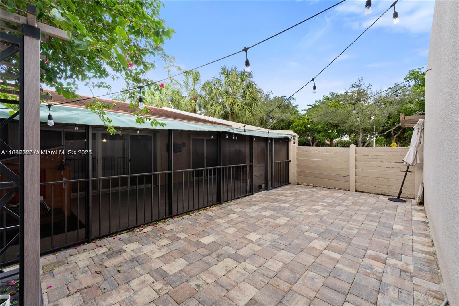 MIAMI LAKES - LAKE SANDRA - Residential Lease