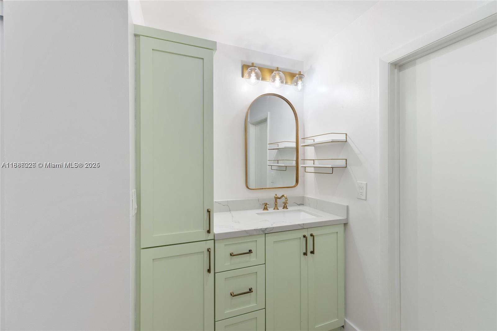 MIAMI LAKES - LAKE SANDRA - Residential Lease