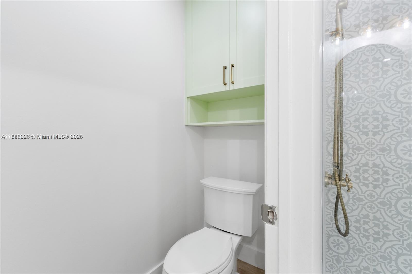 MIAMI LAKES - LAKE SANDRA - Residential Lease