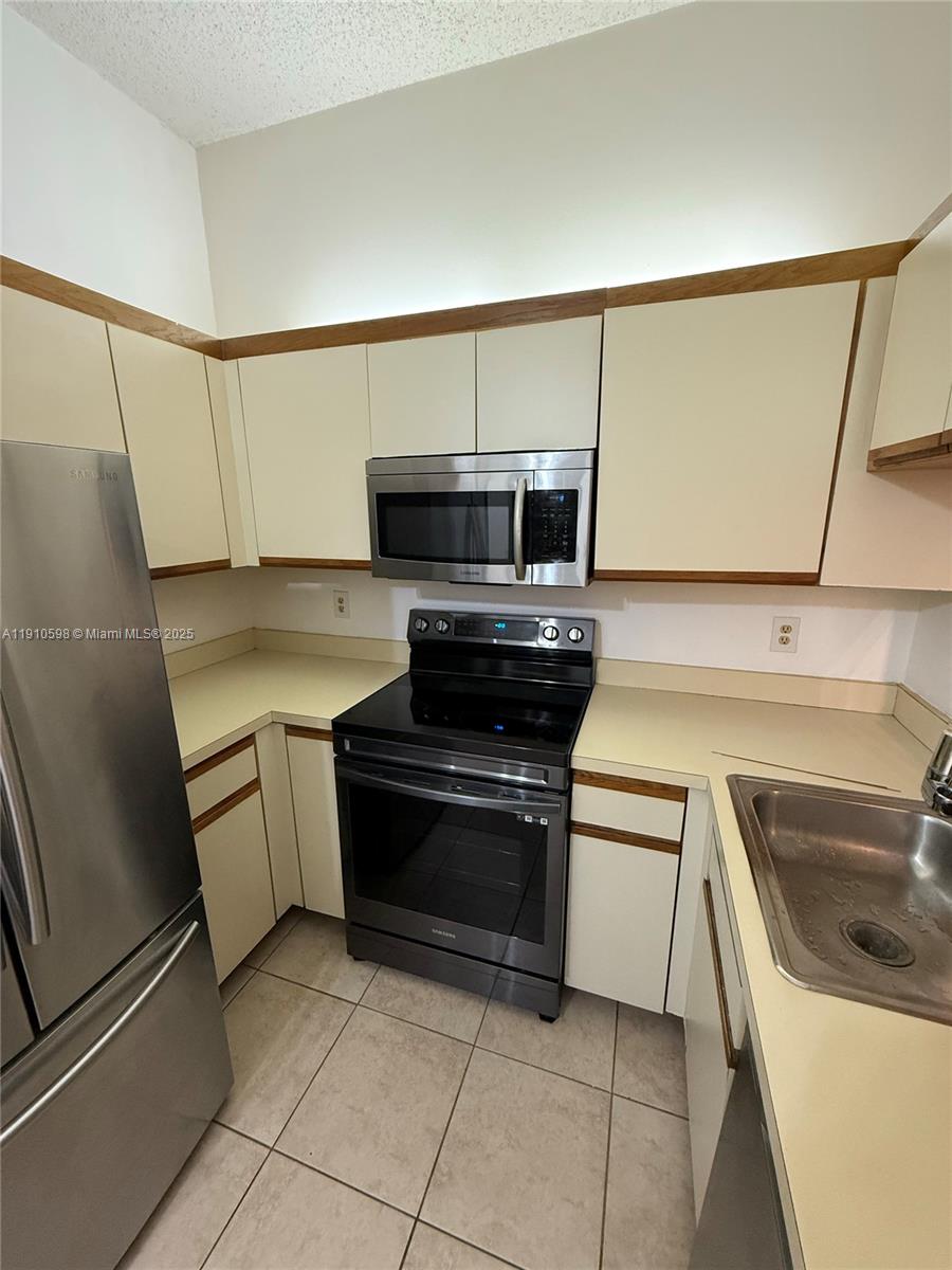 OPTIMA VILLAGE I-D CONDO - Residential