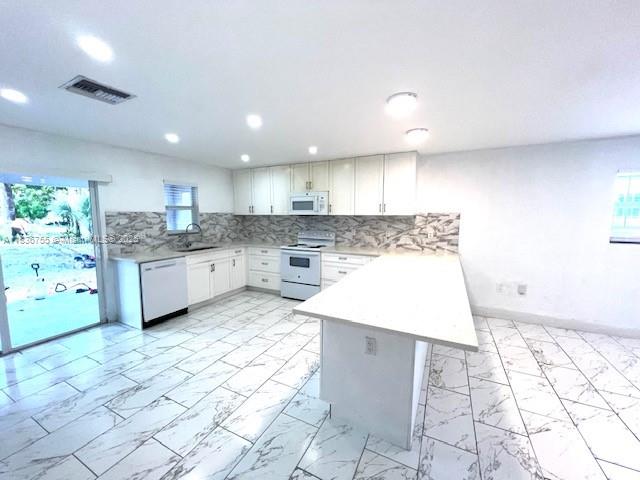 1911 NW 95th Ter