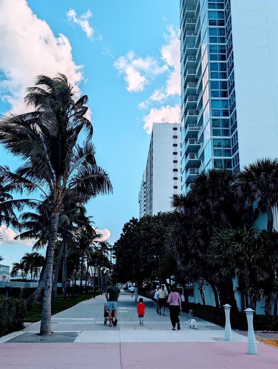 MIRASOL OCEAN TOWERS COND - Residential