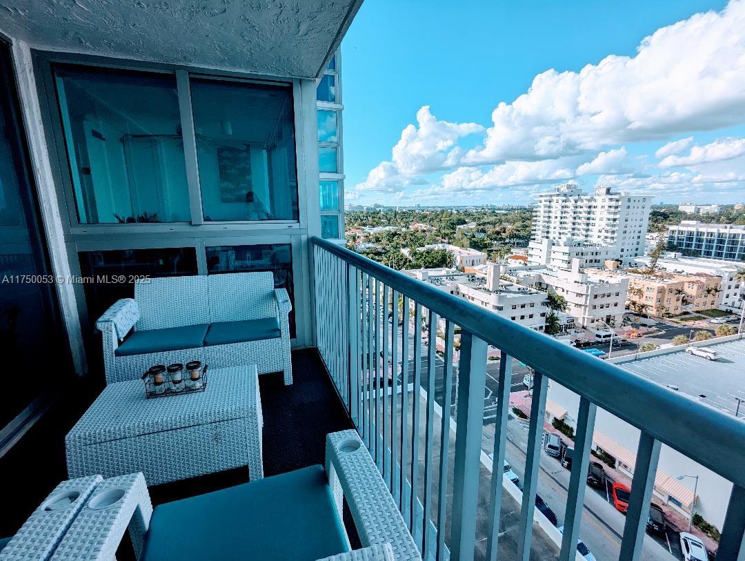MIRASOL OCEAN TOWERS COND - Residential