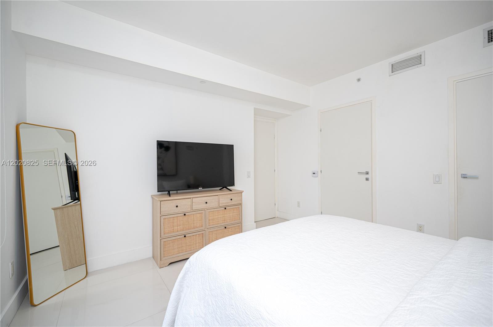 BRICKELLHOUSE CONDO - Residential