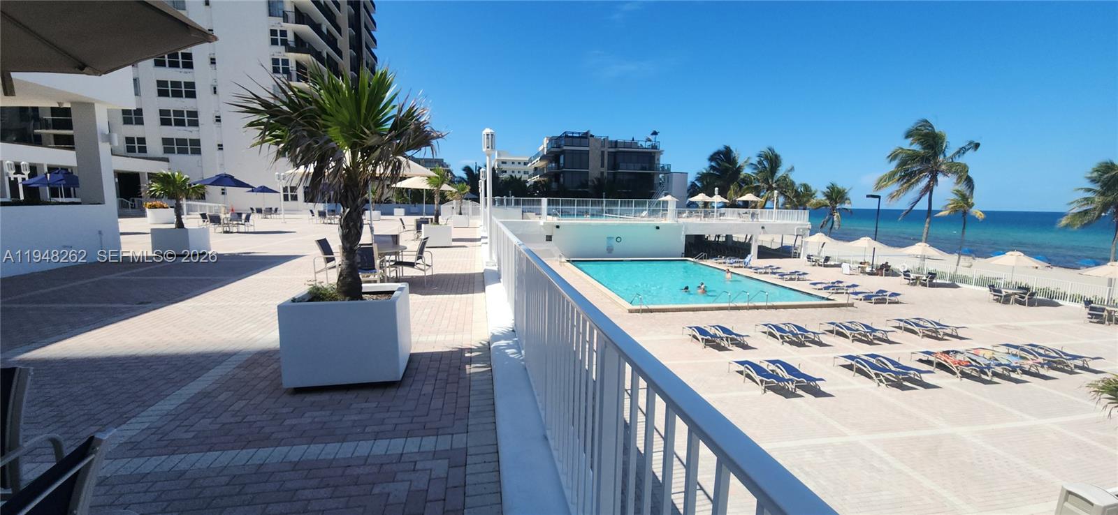 QUADOMAIN TOWER I AND IV - Residential