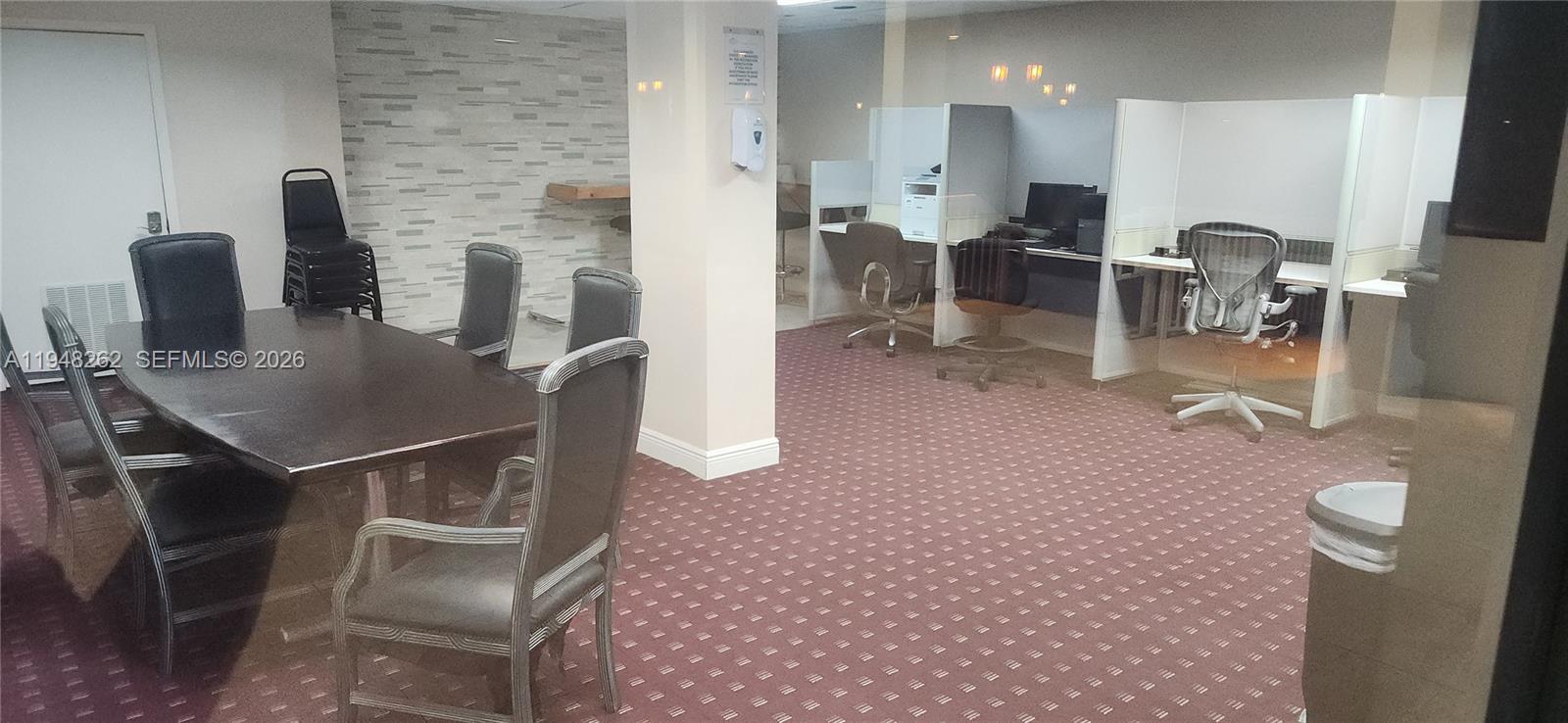 QUADOMAIN TOWER I AND IV - Residential